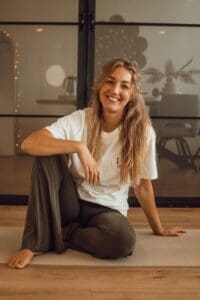 Jaimy yogadocente Studio UP Spijkenisse